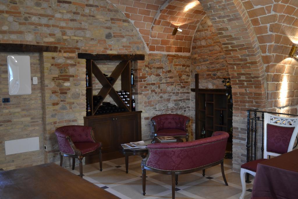 Agriturismo De Luca Mozzagrogna エクステリア 写真
