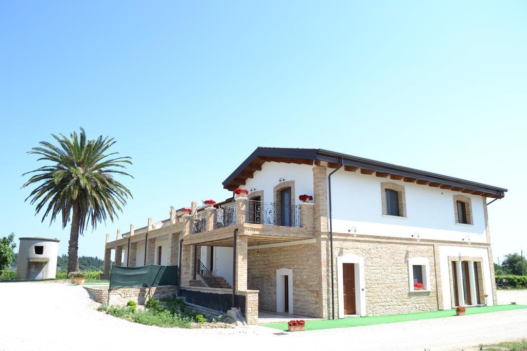 Agriturismo De Luca Mozzagrogna エクステリア 写真