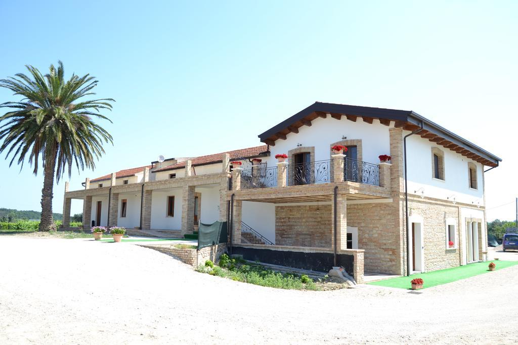 Agriturismo De Luca Mozzagrogna エクステリア 写真