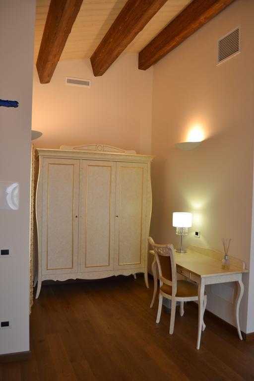 Agriturismo De Luca Mozzagrogna エクステリア 写真