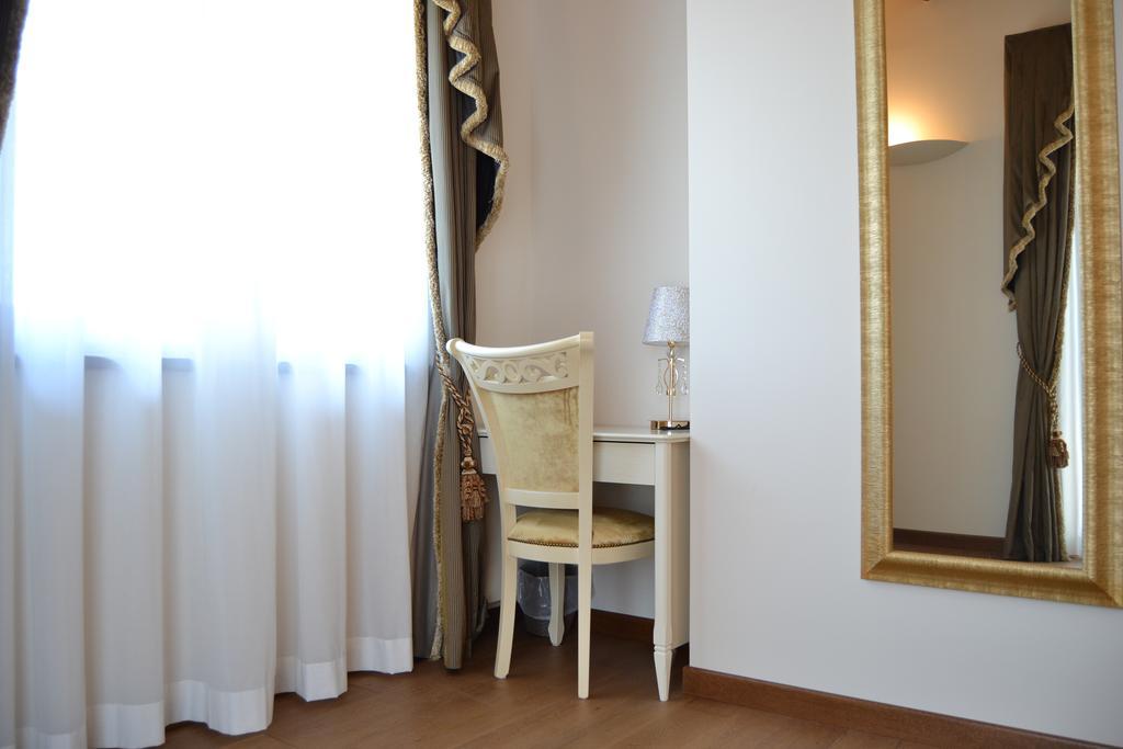Agriturismo De Luca Mozzagrogna エクステリア 写真